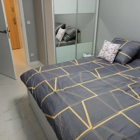 Penthouse Views Odra And Center Apartman *