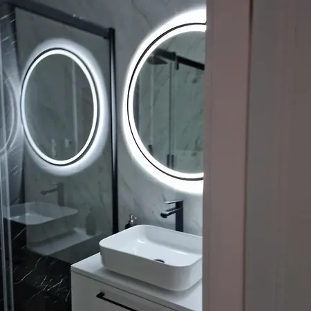 Penthouse Views Odra And Center Apartament